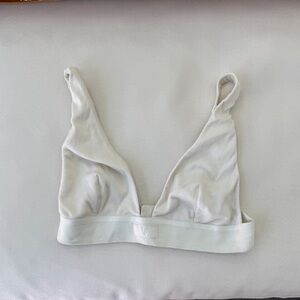 Skims plunge bra